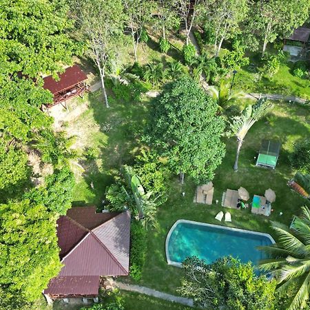 Banyan Bay Villas Koh Jum Exterior photo