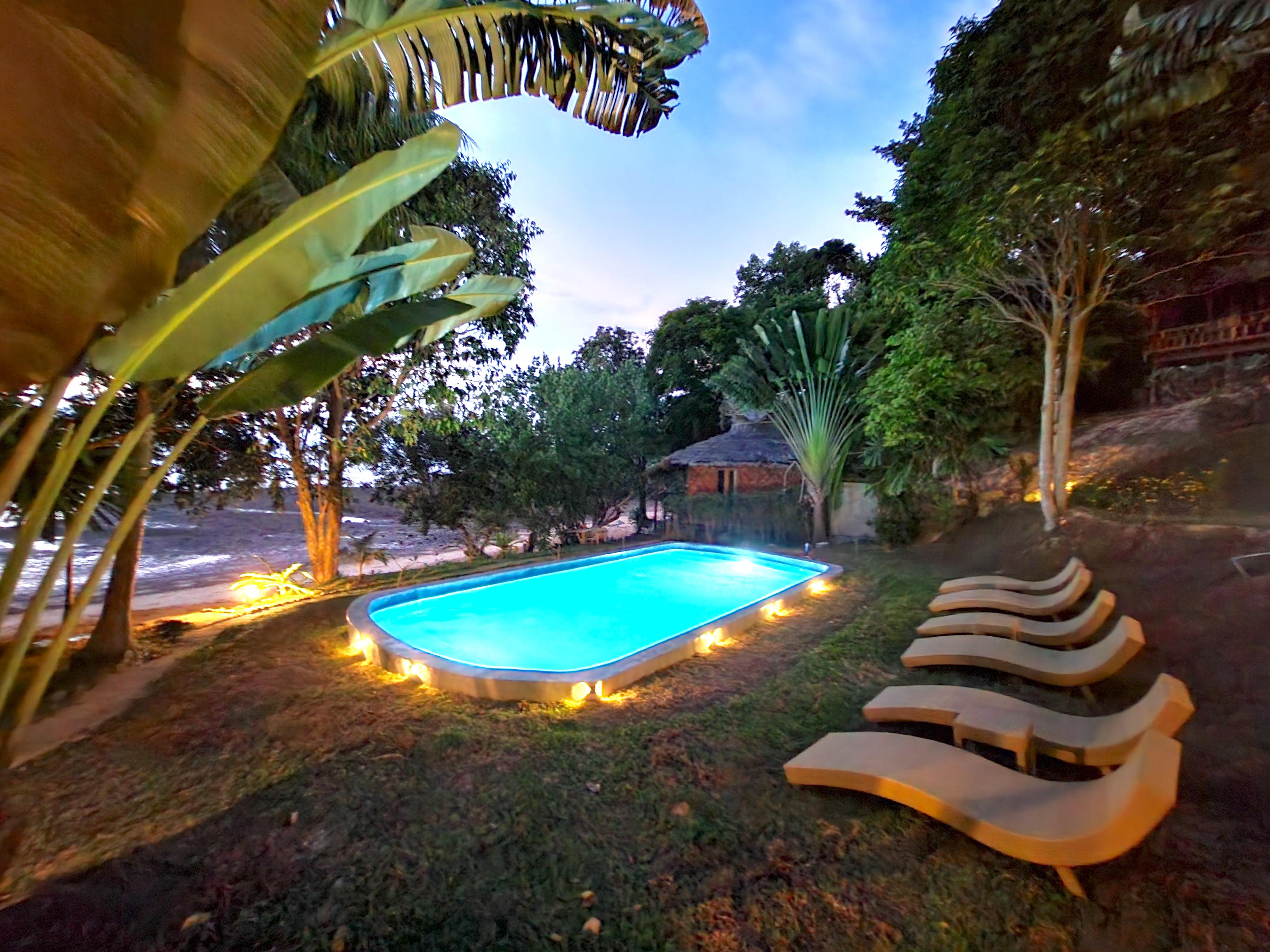 Banyan Bay Villas Koh Jum Exterior photo