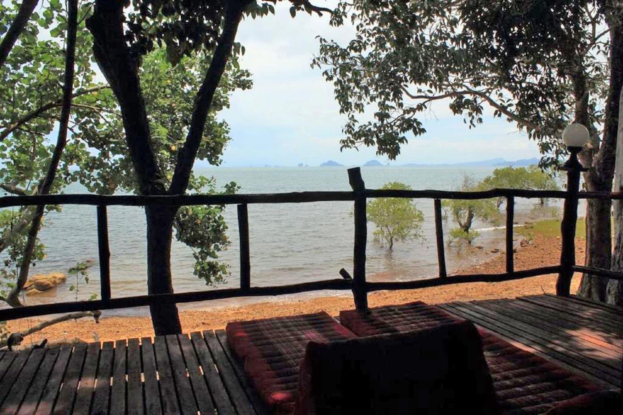 Banyan Bay Villas Koh Jum Exterior photo