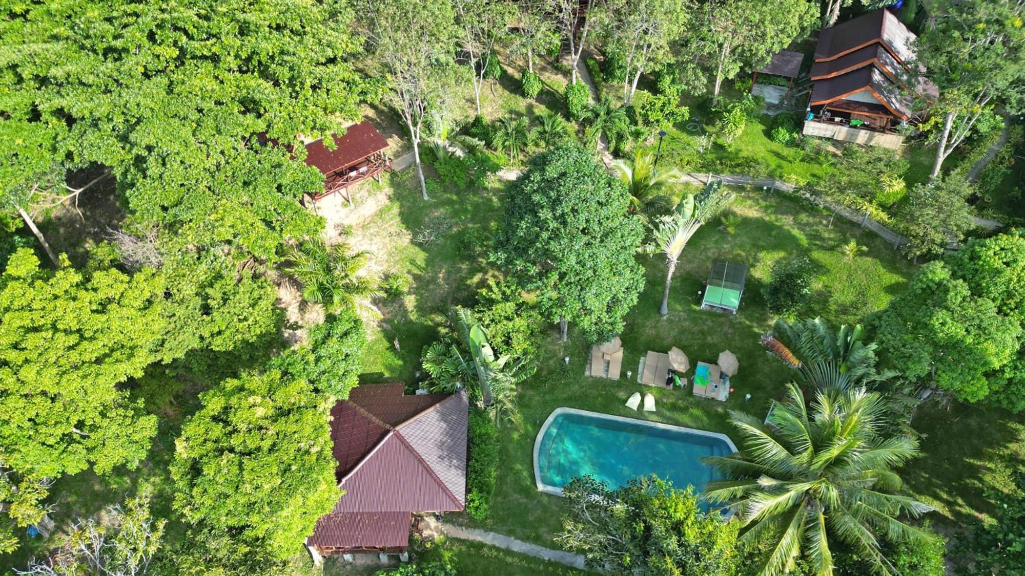 Banyan Bay Villas Koh Jum Exterior photo